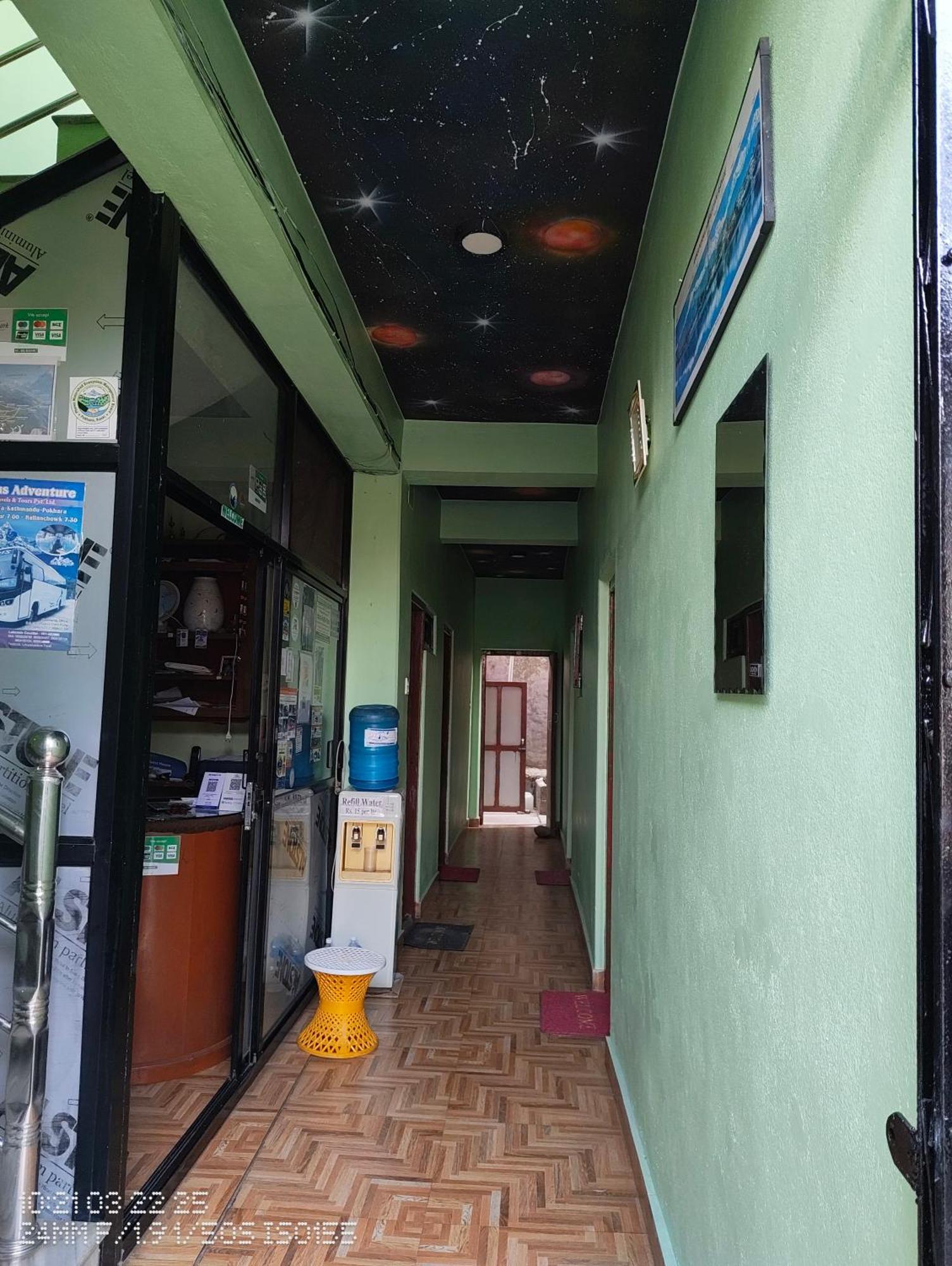 Harry Guest House & Restaurant Pokhara Eksteriør bilde